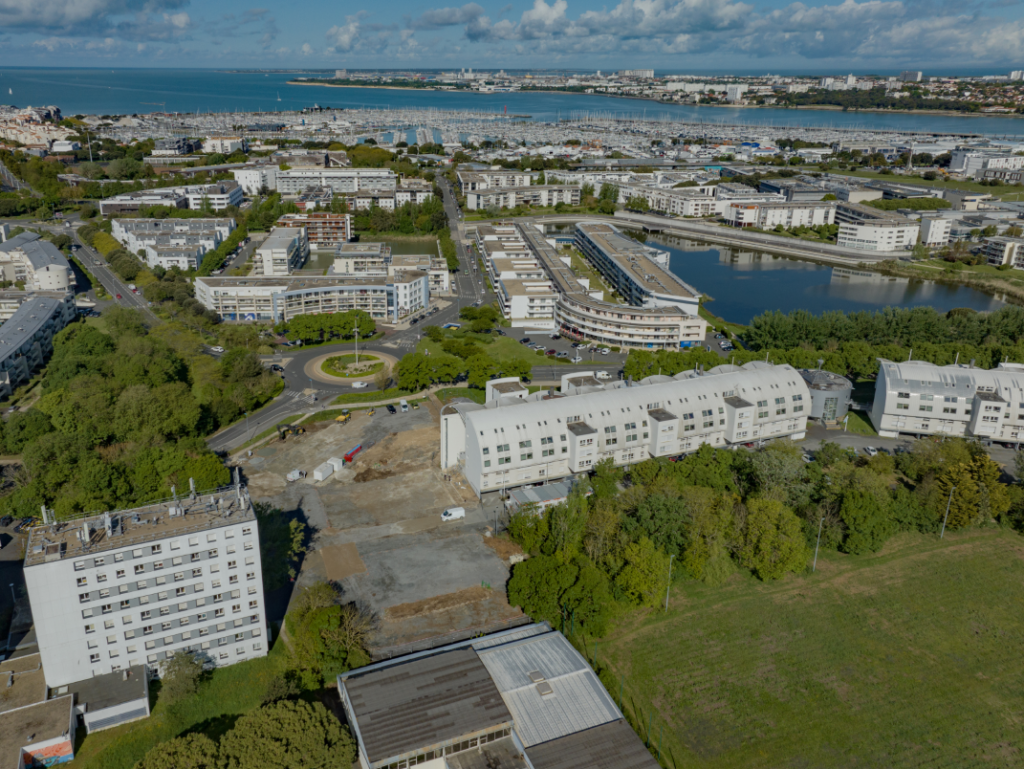 Chantier extension résidence étudiants et jeunes actifs La Rochelle - Photo Featherfilms Olivier Benoit - avril 2024